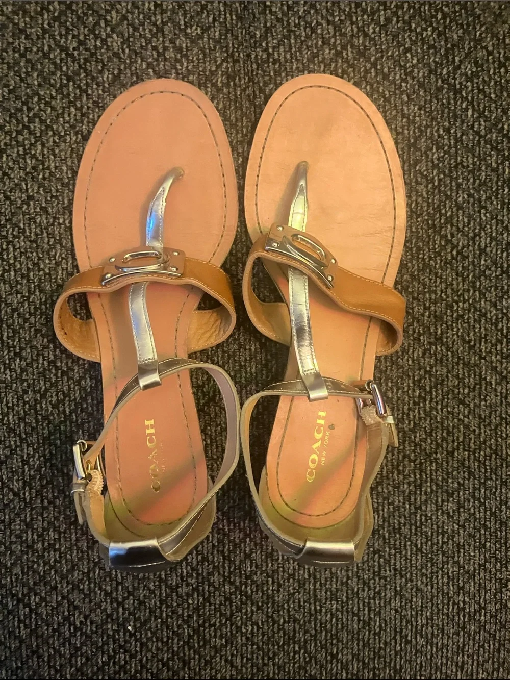 Coach ines metallic wedge thong sandals tan/silver size 7 ladies